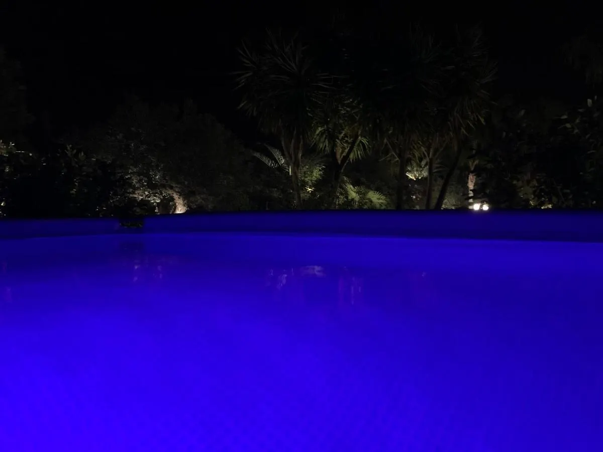 Exlusive Pool Villa - Cascina Relais Comiso