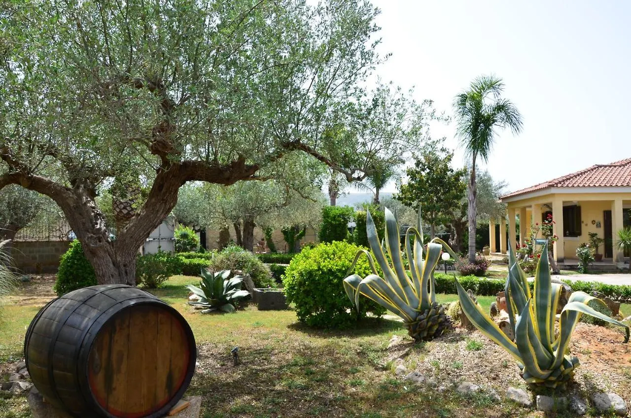 Exlusive Pool Villa - Cascina Relais Comiso Italy
