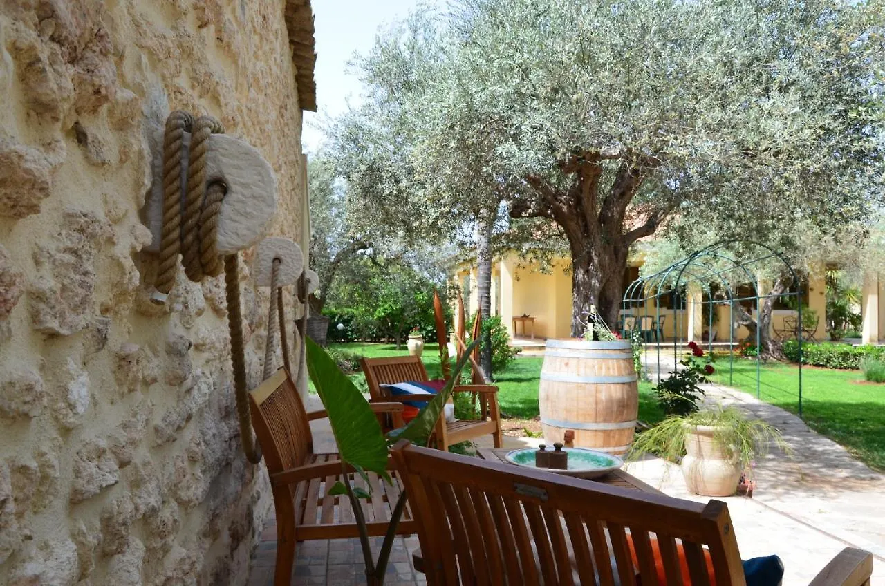 Exlusive Pool Villa - Cascina Relais Comiso Italy