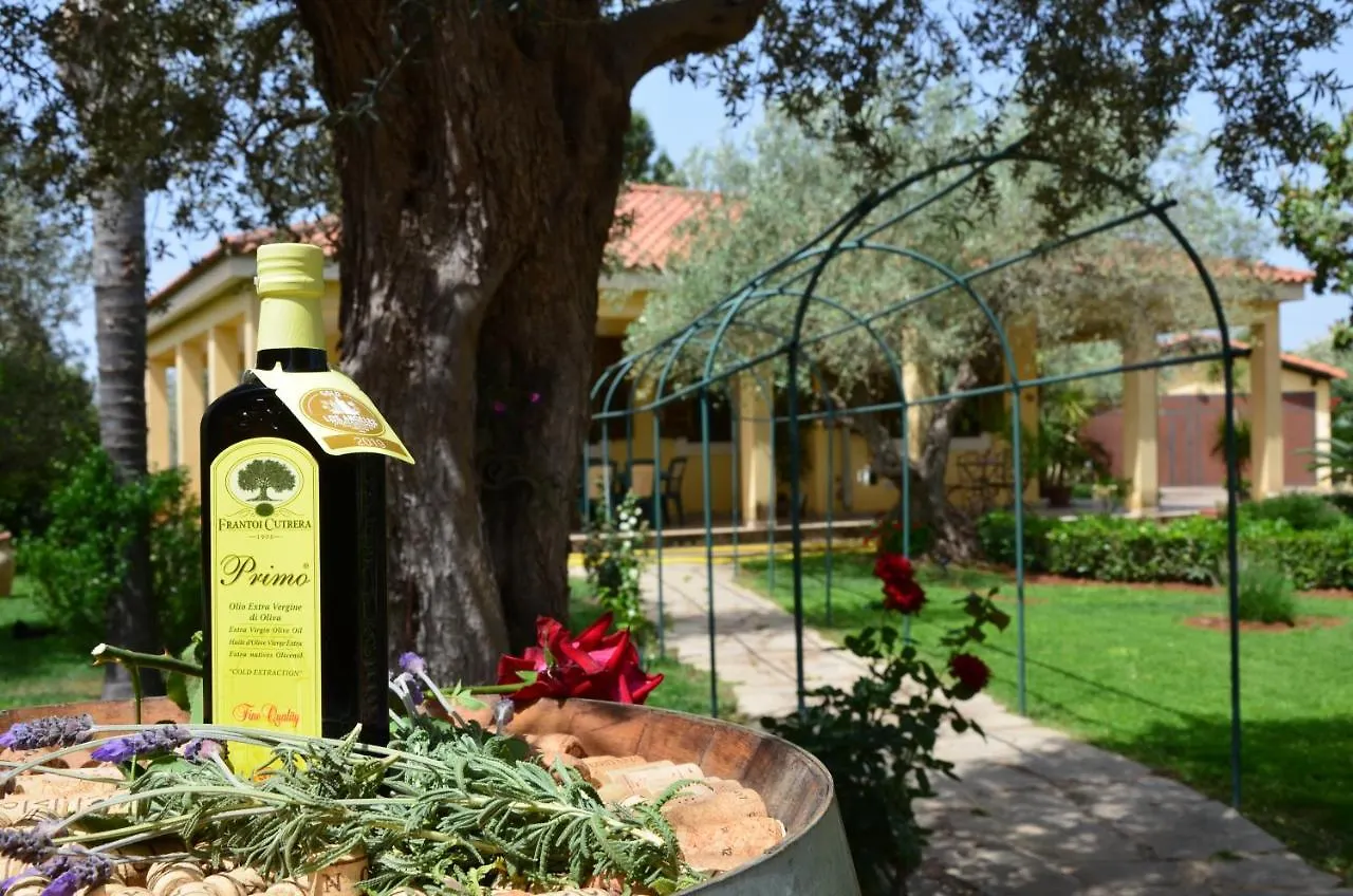 Exlusive Pool Villa - Cascina Relais Comiso