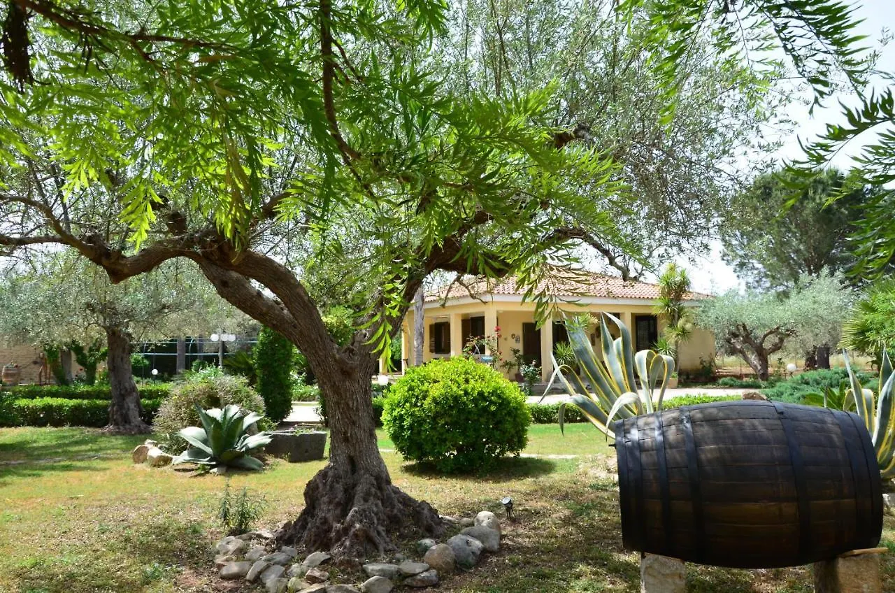 Exlusive Pool Villa - Cascina Relais Comiso